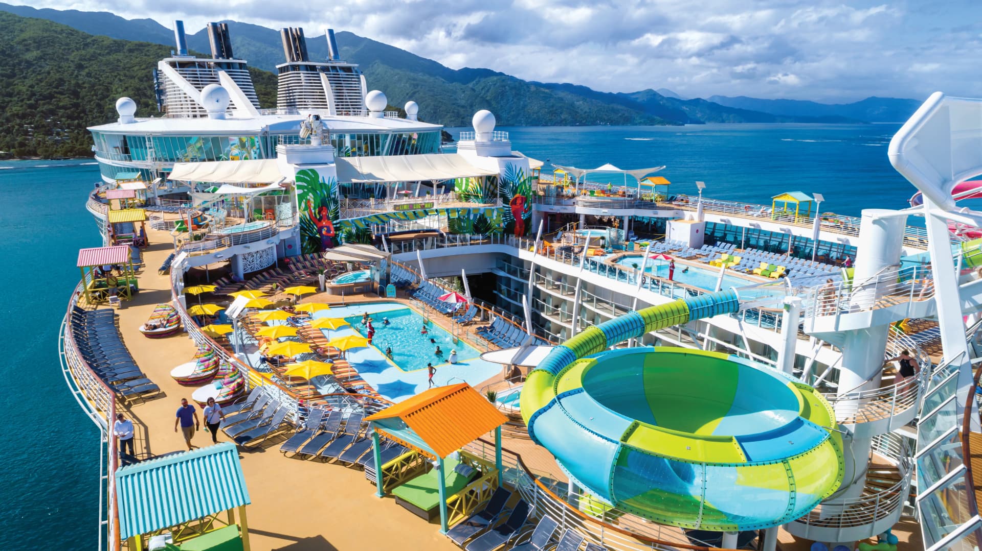 Aerial view of the Oasis of the Seas pool deck and waterslides